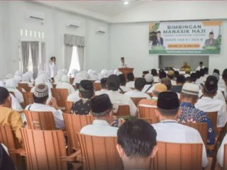Buka Bimbingan Manasik Haji Tingkat Kabupten Sintang, Ini Kata Bupati Sintang