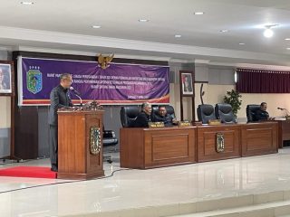 Sinto Sampaikan LKPJ Bupati Sintang Tahun Anggaran 2023