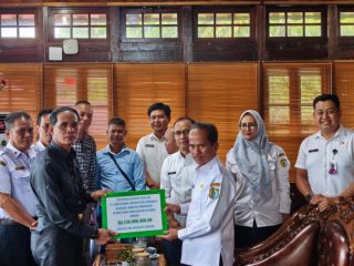 Jembatan Sebungkang Diperbaiki Lewat CSR PT Bumi Sentosa Lestari