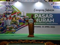 Bupati Sintang Hadiri Pasar Murah Pertamina di Rumah Adat Melayu