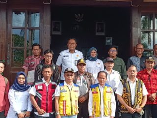 Kawasan Tugu Jam Sintang Mulai Disurvei BPJN Kalbar untuk Atasi Kemacetan