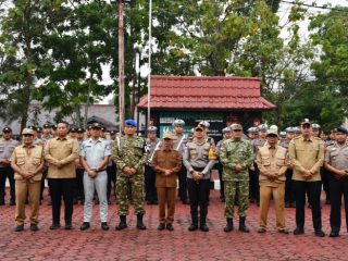 Bupati Sintang Bacakan Amanat Kapolda Kalbar pada Apel Operasi Patuh Kapuas 2026